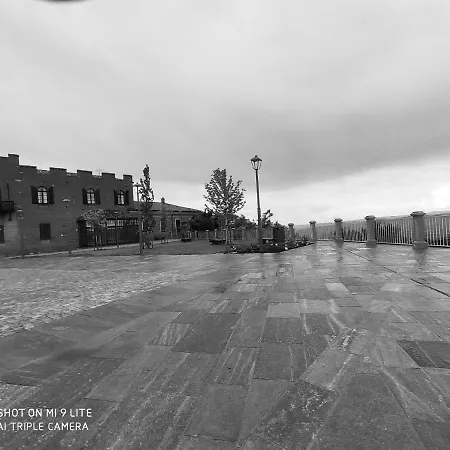 Ex Ostu Impero: Vino, Tartufo Ed Ospitalita